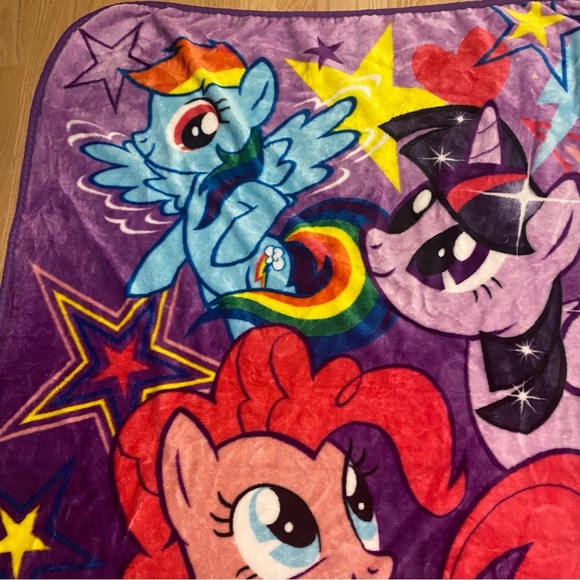 My Little Pony Fleece Blanket Pinkie Pie Rainbow Dash Twilight Sparkle Purple - Picture 4 of 8